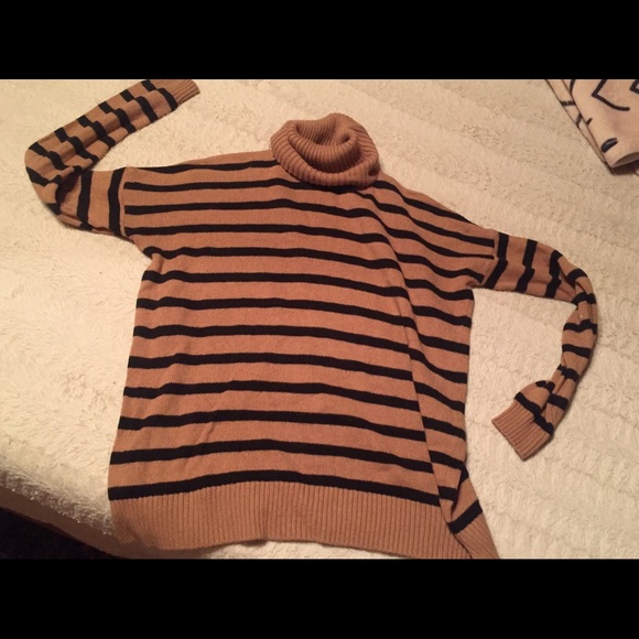 Madewell striped turtle mock neck sweater - Picture 2 of 3